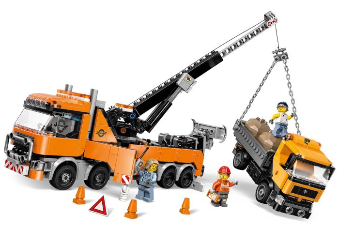 Heavy-Duty Recovery Tow Truck with Crane