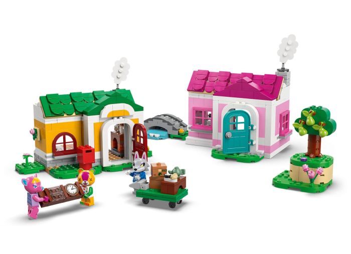 Creative Houses: Seasons of Fun