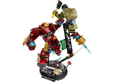 Epic Battle: Hulkbuster vs. The Hulk