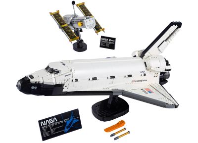 NASA Space Shuttle Discovery